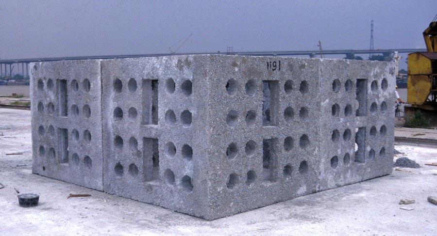 Photo of concrete box (Box 18)