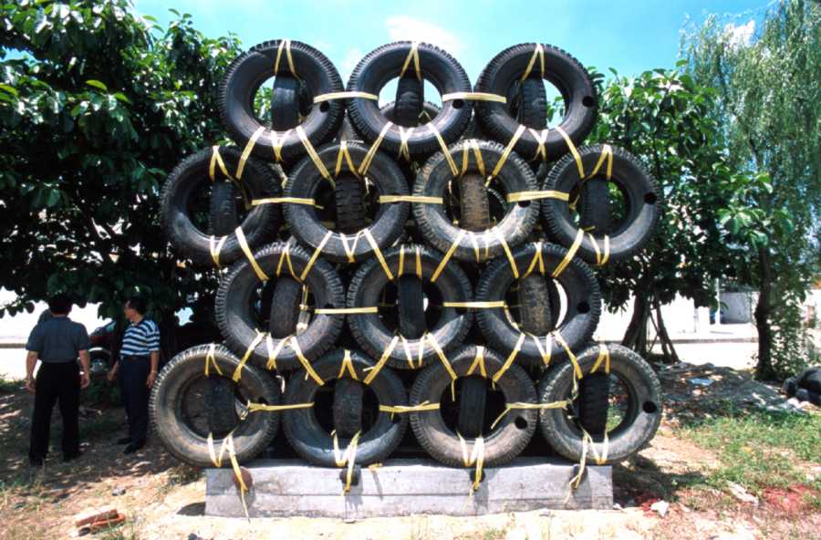 Photo of 4-layer cube used tyre artificial reef