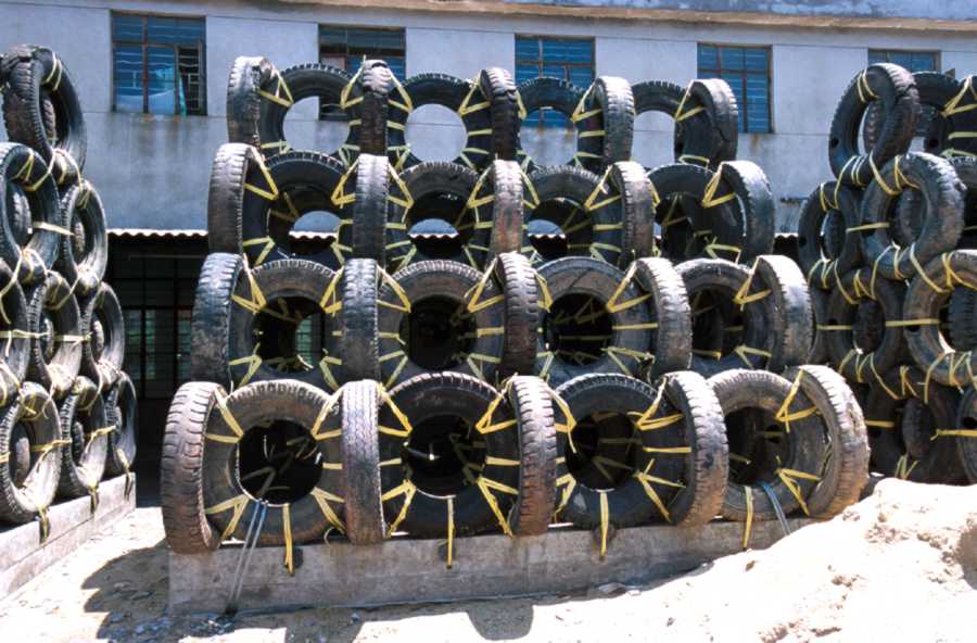 Photo of 4-layer pyramid used tyre artificial reef